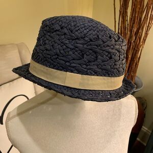 D&Y paper hat 💙 